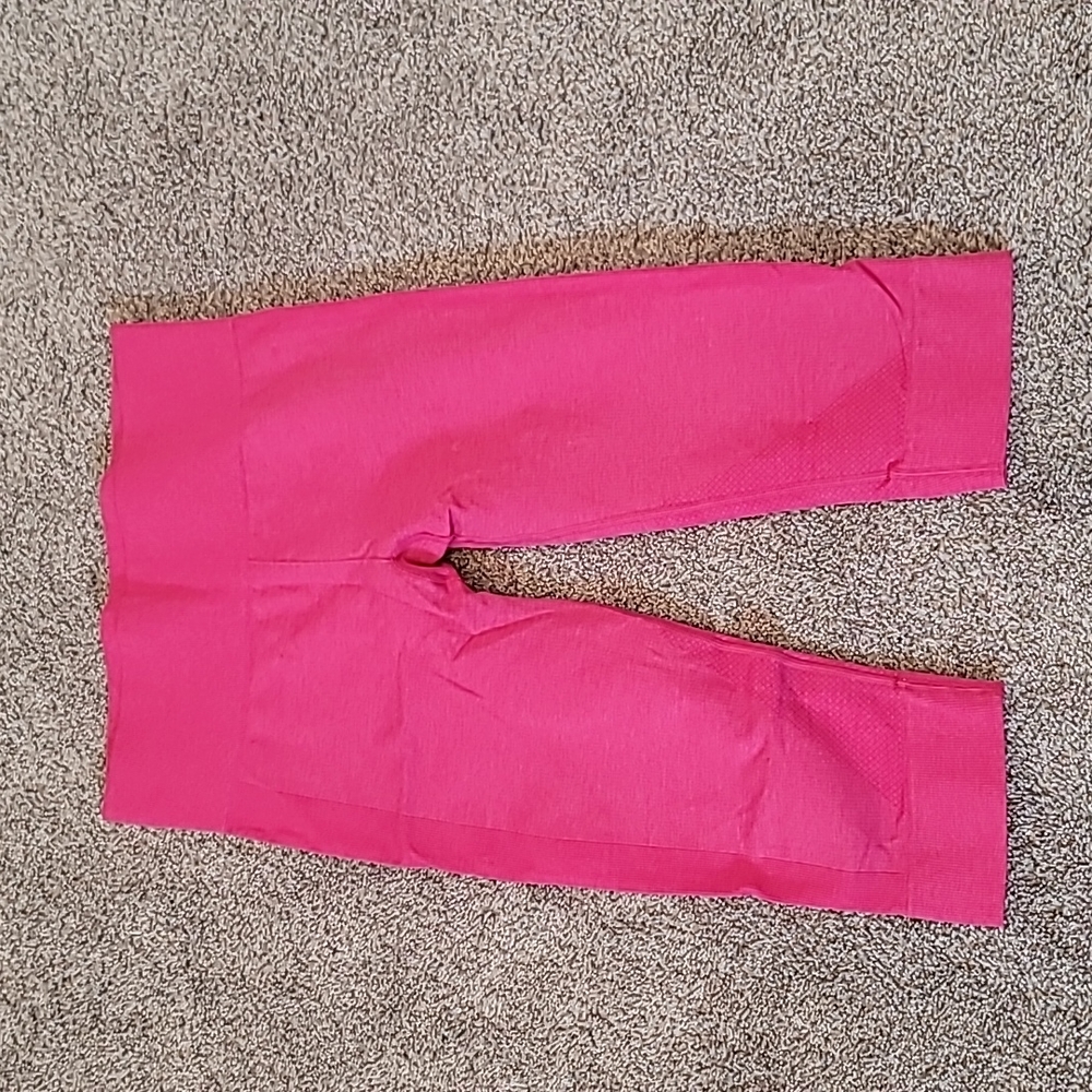 Knee length leggings